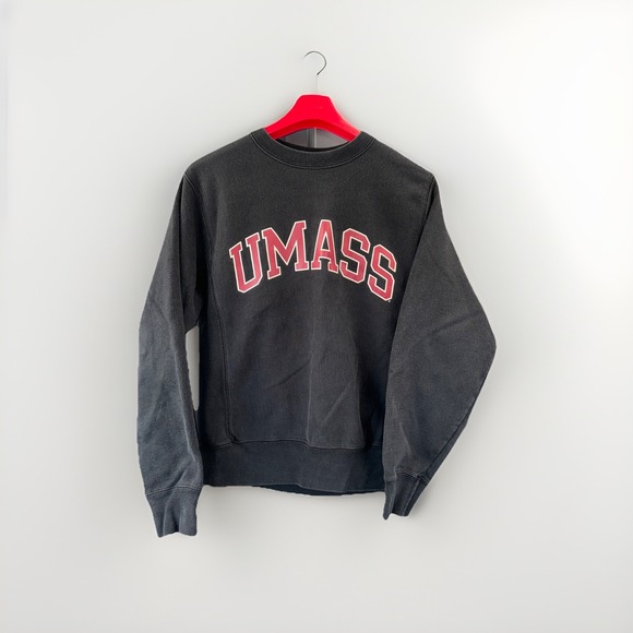 Champion Other - UMass Minutemen‎ Crewneck Sweatshirt Size Small Champion Spellout Graphic
